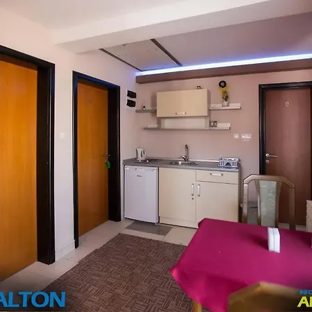 Dalton Aprtmani * 图兹拉
