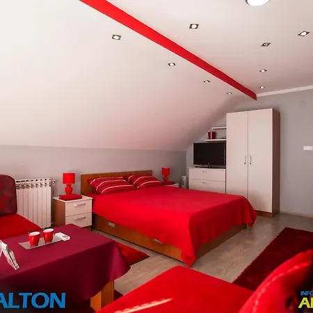 Dalton Aprtmani * 图兹拉
